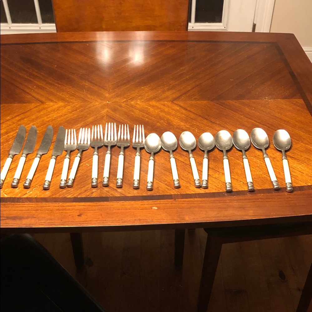 Elegant Silver and mother of Pearl handled Cutlery Set
